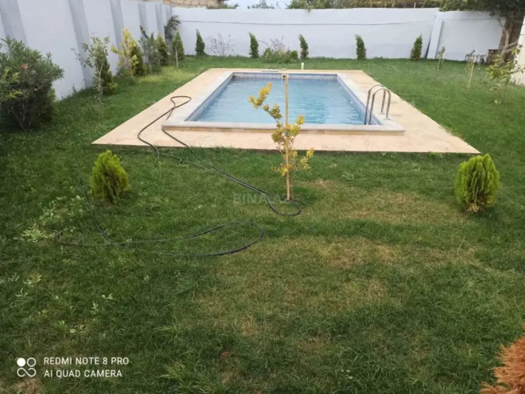 Kirayə verilir 5 otaqlı həyət evi 220 m²