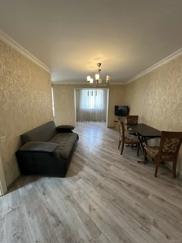 Kirayə verilir 2 otaqlı mənzil 48 m²