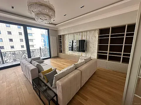 Kirayə verilir 3 otaqlı mənzil 175 m² — Bakı 3 otaq 175.00 m²