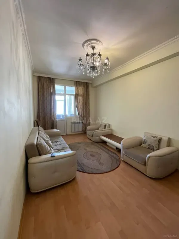 Kirayə verilir 2 otaqlı mənzil 63 m²