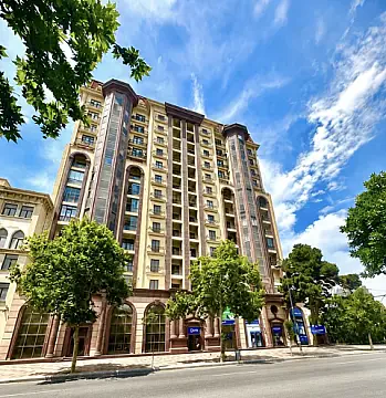 Kirayə verilir 3 otaqlı mənzil 145 m² — Bakı 3 otaq 145.00 m²