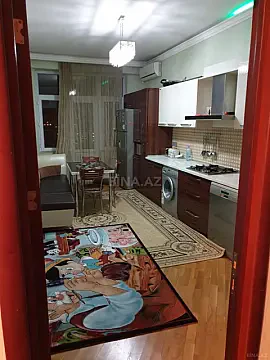 Kirayə verilir 3 otaqlı mənzil 100 m² — Bakı 3 otaq 100.00 m²