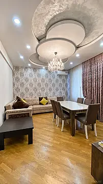 Kirayə verilir 2 otaqlı mənzil 70 m² — Bakı, Memar Əcəmi yanı 2 otaq 70.00 m²