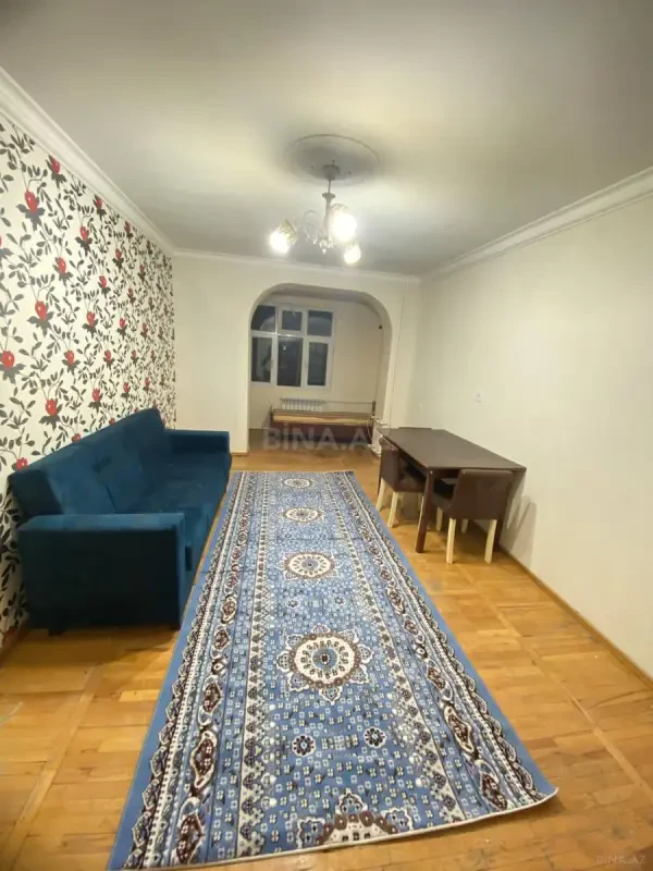Kirayə verilir 2 otaqlı mənzil 55 m²