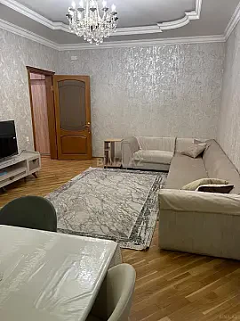 Kirayə verilir 3 otaqlı mənzil 110 m² — Bakı, Nəsimi 3 otaq 110.00 m²