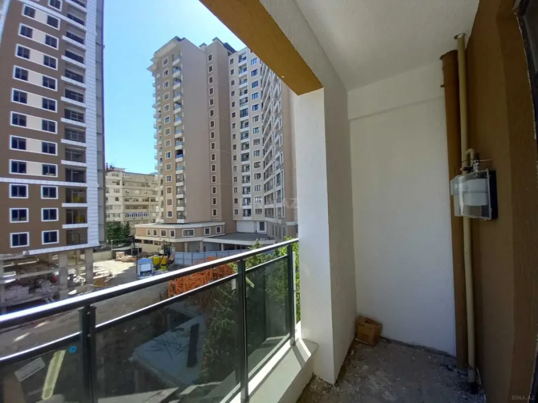 Satılır 3 otaqlı mənzil 122.3 m²