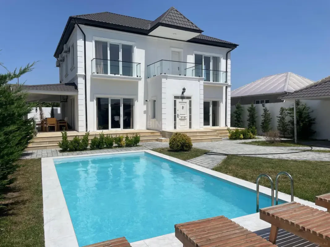 Kirayə verilir 4 otaqlı həyət evi 250 m²