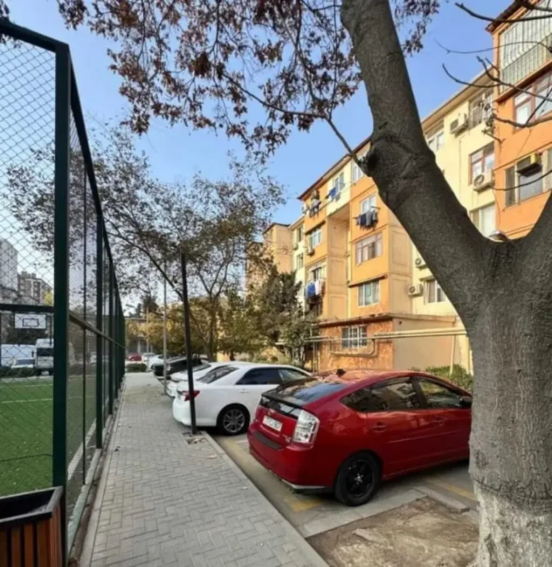 Kirayə verilir 1 otaqlı mənzil 55 m²