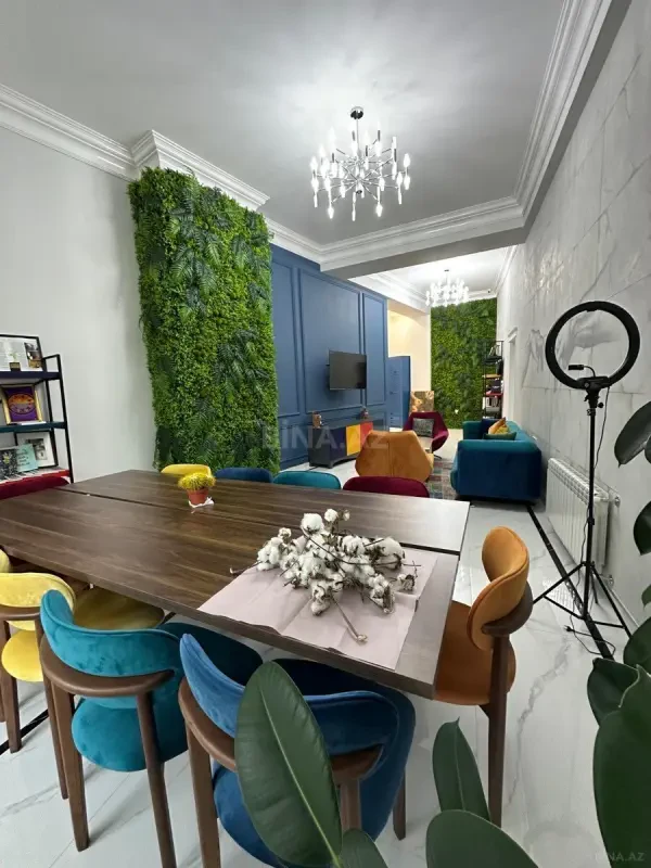 Kirayə verilir 4 otaqlı ofis 280 m²