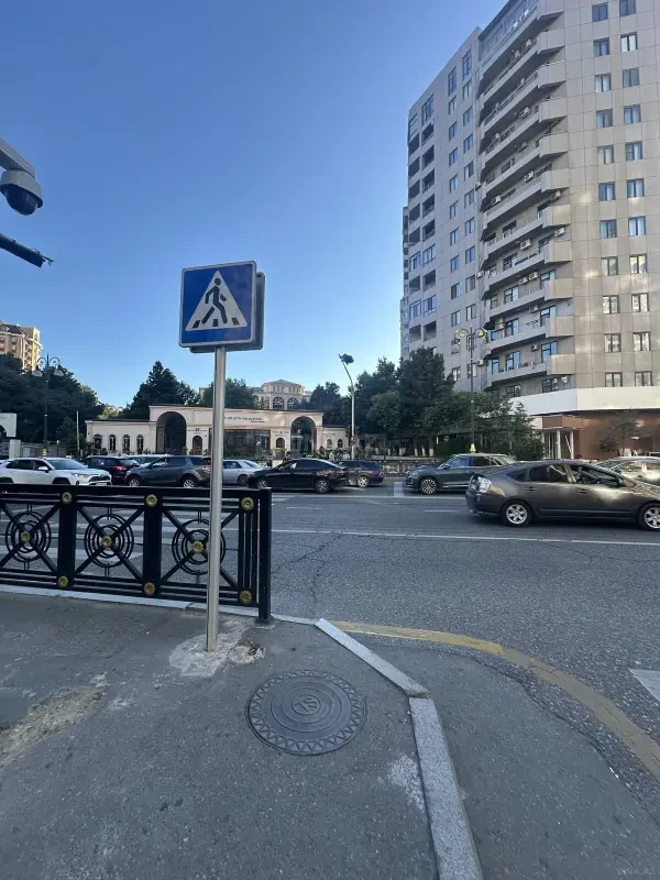 Kirayə verilir 2 otaqlı mənzil 100 m²
