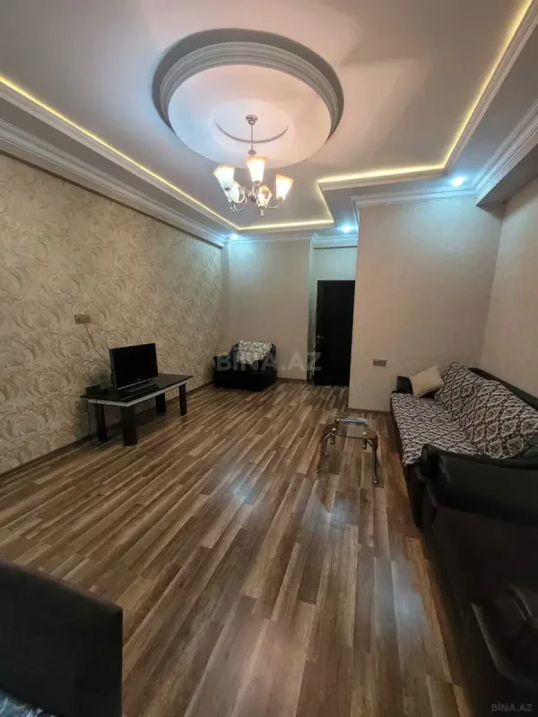 Kirayə verilir 2 otaqlı mənzil 75 m²