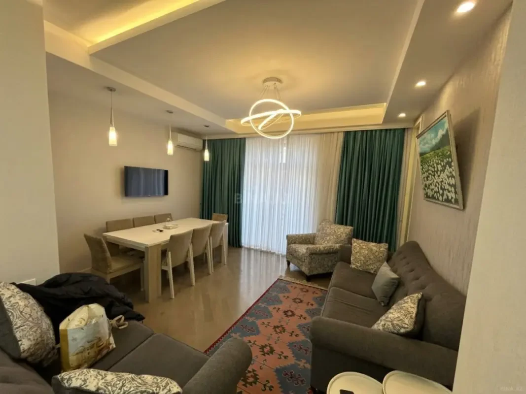 Kirayə verilir 3 otaqlı mənzil 120 m²