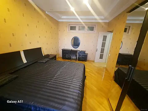 Kirayə verilir 3 otaqlı mənzil 110 m² — Bakı, İnşaatçılar 3 otaq 110.00 m²