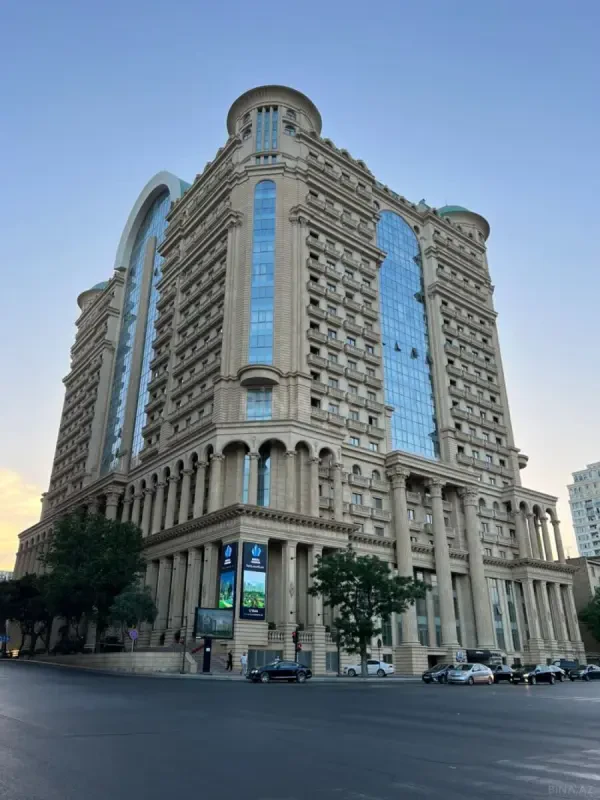 Kirayə verilir 4 otaqlı mənzil 175 m²