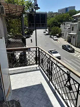 Kirayə verilir 1 otaqlı mənzil 50 m² — Bakı 1 otaq 50.00 m²