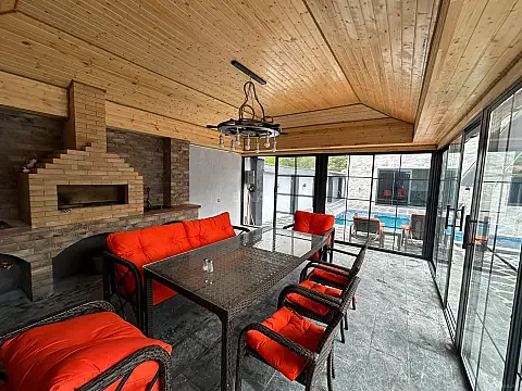 Kirayə verilir 5 otaqlı həyət evi 200 m² — Qəbələ 5 otaq 200.00 m²