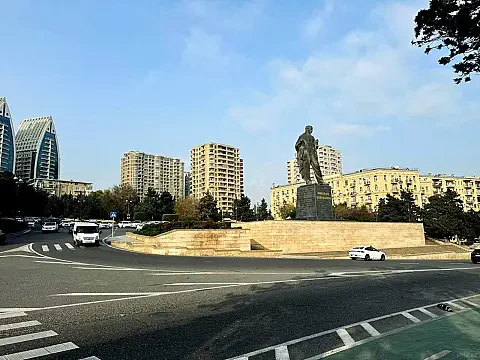 Kirayə verilir 2 otaqlı mənzil 70 m² — Bakı 2 otaq 70.00 m²