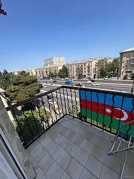 Kirayə verilir 3 otaqlı mənzil 80 m² — Bakı, Nərimanov 3 otaq 80.00 m²