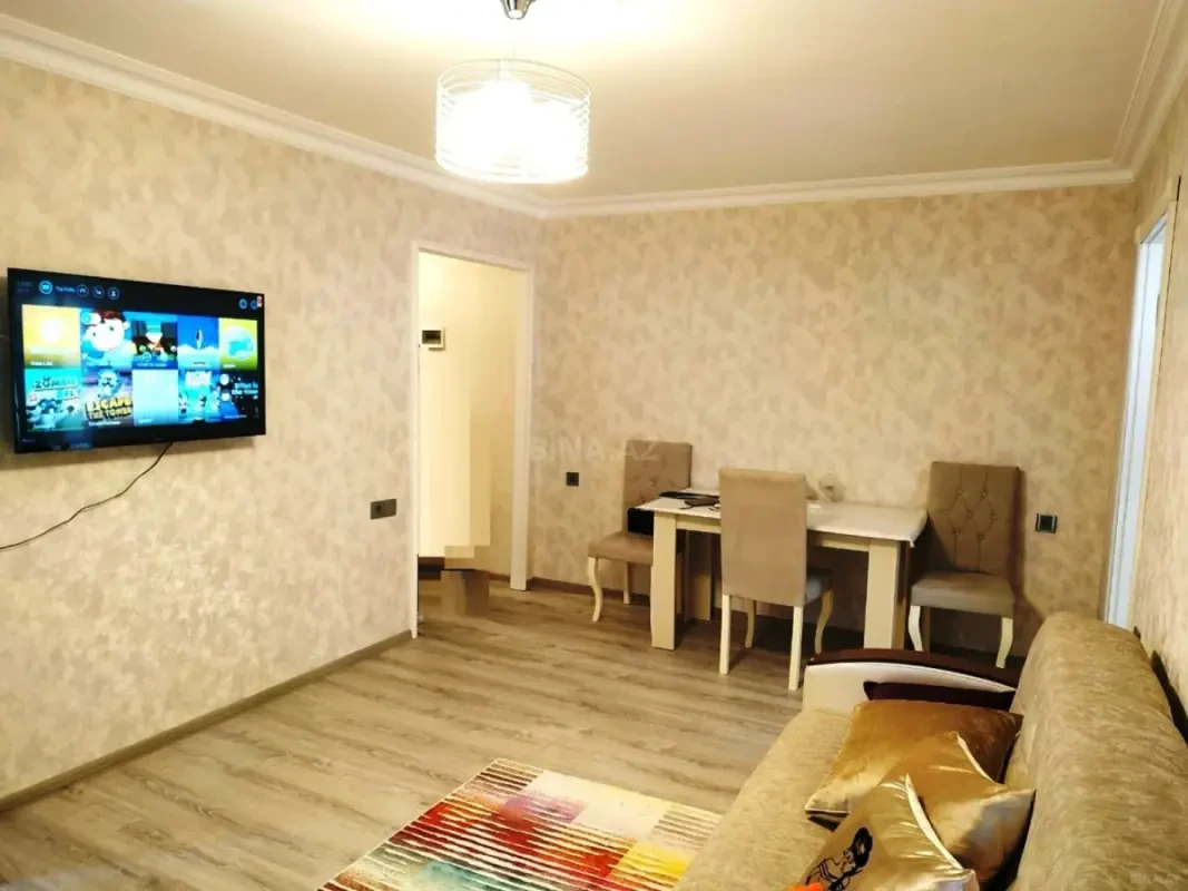 Kirayə verilir 2 otaqlı mənzil 45 m²