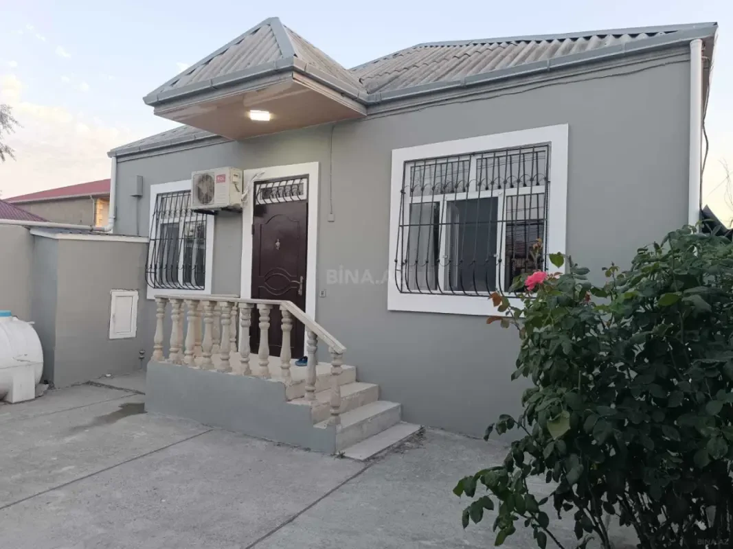 Satılır 3 otaqlı həyət evi 74 m²