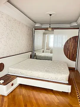 Kirayə verilir 3 otaqlı mənzil 90 m² — Bakı 3 otaq 90.00 m²