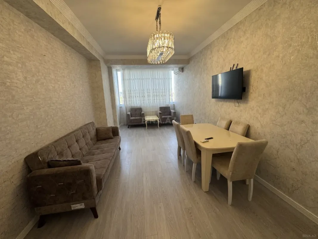 Kirayə verilir 2 otaqlı mənzil 90 m²
