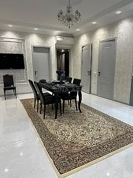 Kirayə verilir 3 otaqlı mənzil 110 m² — Bakı 3 otaq 110.00 m²