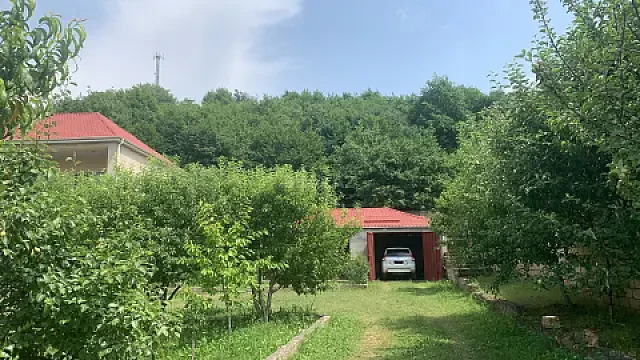Satılır 6 otaqlı həyət evi 240 m² — Quba 6 otaq 240.00 m²