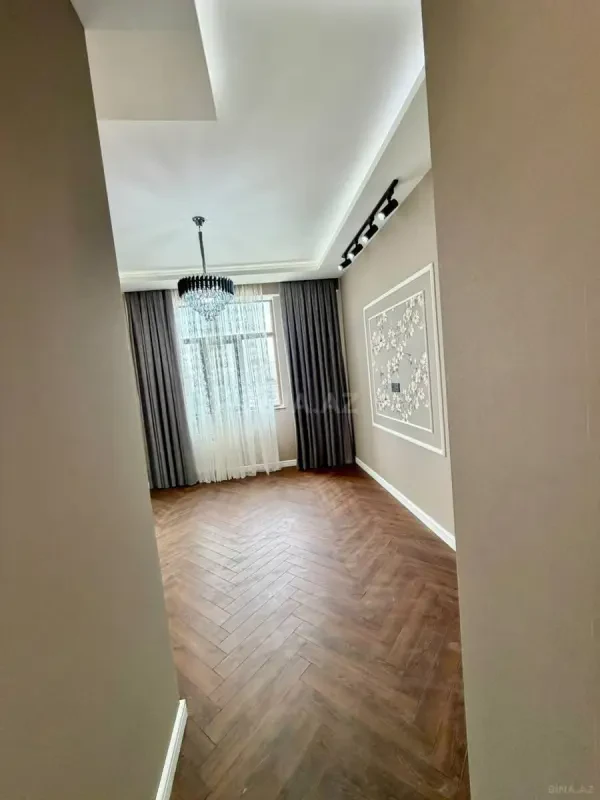 Satılır 2 otaqlı mənzil 70 m²