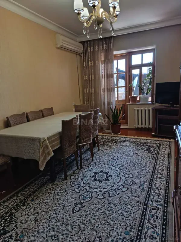 Satılır 4 otaqlı mənzil 87 m²
