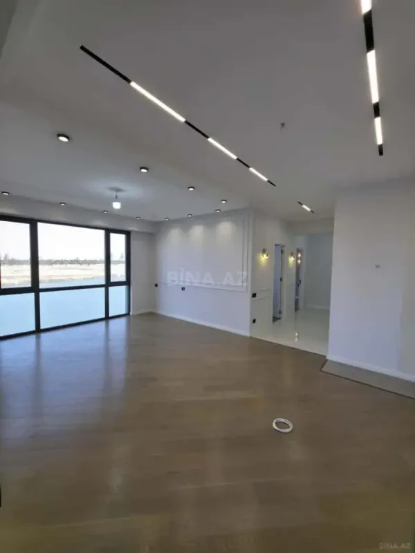 Satılır 3 otaqlı mənzil 83 m²