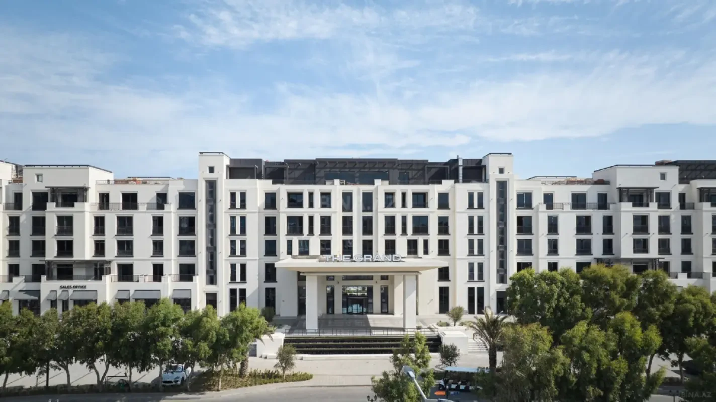 Satılır 2 otaqlı mənzil 123 m²