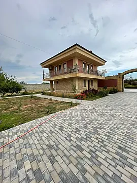 Kirayə verilir 11 otaqlı həyət evi 1200 m² — Bakı, Novxanı 11 otaq 1200.00 m²