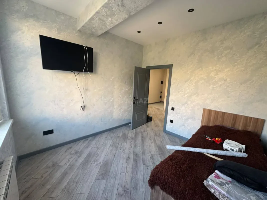 Satılır 3 otaqlı mənzil 77.4 m²