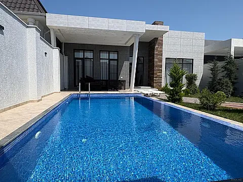 Kirayə verilir 4 otaqlı həyət evi 240 m² — Bakı, Buzovna 4 otaq 240.00 m²