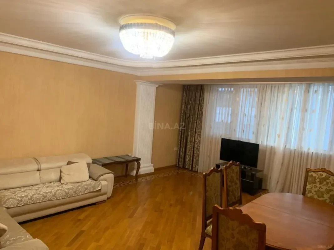 Kirayə verilir 3 otaqlı mənzil 90 m²