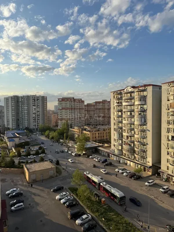 Satılır 2 otaqlı mənzil 68 m²
