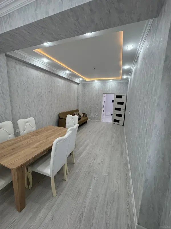 Kirayə verilir 2 otaqlı mənzil 65 m²