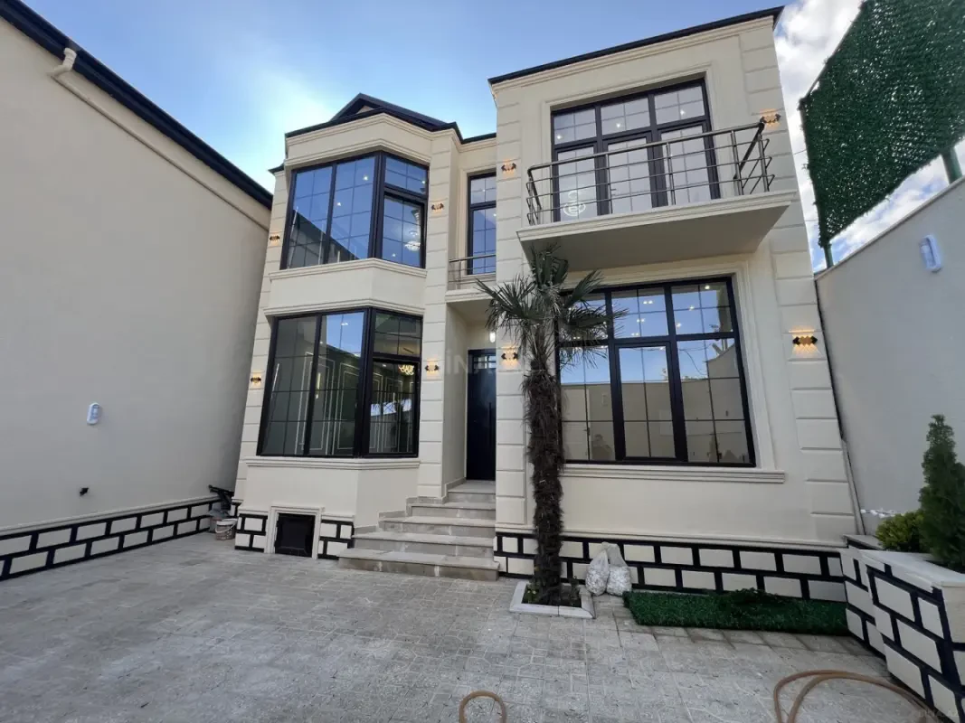 Satılır 5 otaqlı həyət evi 180 m²