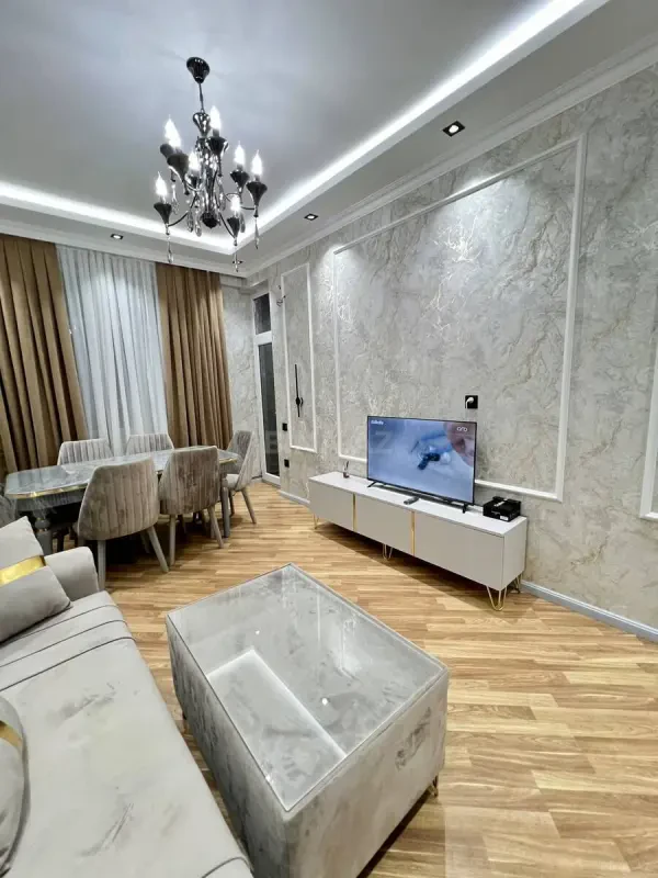 Kirayə verilir 2 otaqlı mənzil 55 m²