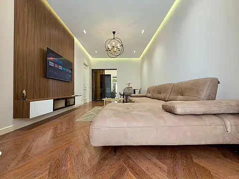 Kirayə verilir 2 otaqlı mənzil 75 m² — Bakı 2 otaq 75.00 m²
