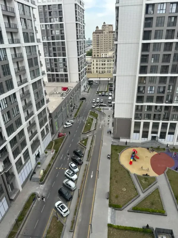 Satılır 1 otaqlı mənzil 72 m²
