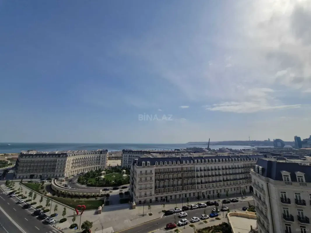 Kirayə verilir 4 otaqlı mənzil 210 m²