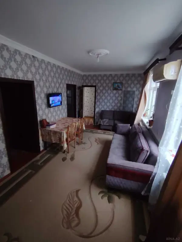 Satılır 6 otaqlı həyət evi 140 m²