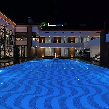 Kirayə verilir 4 otaqlı həyət evi 300 m² — Bakı, Buzovna 4 otaq 300.00 m²