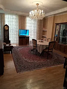 Kirayə verilir 3 otaqlı mənzil 110 m² — Bakı, İnşaatçılar 3 otaq 110.00 m²