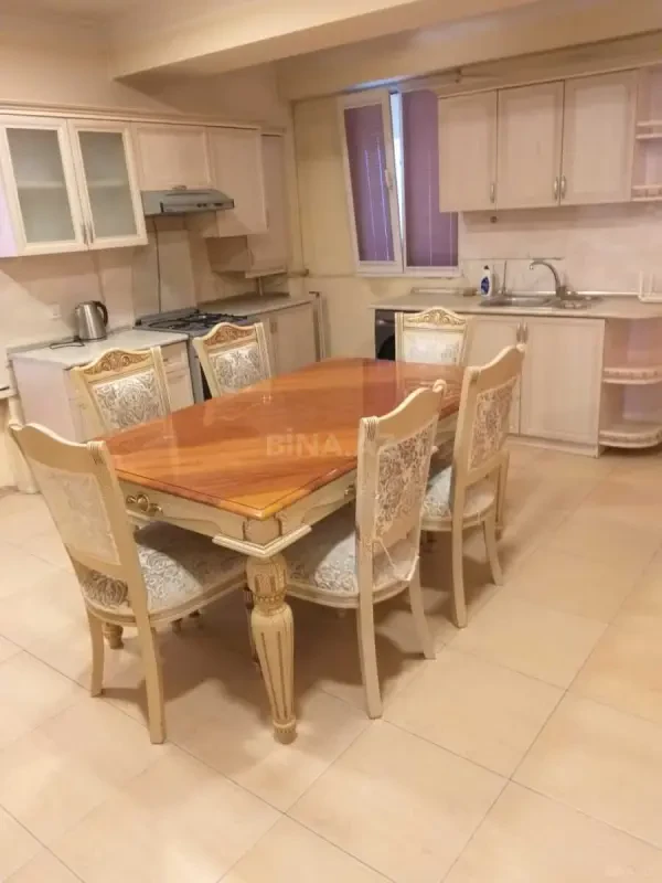 Kirayə verilir 3 otaqlı mənzil 90 m²