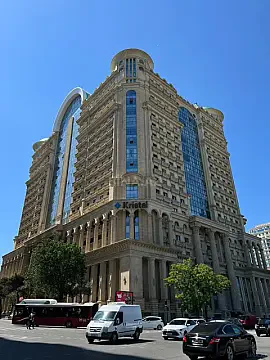 Kirayə verilir 3 otaqlı mənzil 109 m² — Bakı 3 otaq 109.00 m²