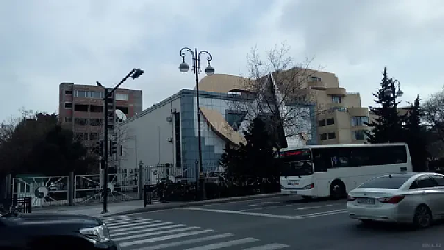 Kirayə verilir 2 otaqlı mənzil 50 m² — Bakı 2 otaq 50.00 m²