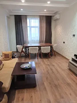 Kirayə verilir 2 otaqlı mənzil 80 m² — Bakı, Həzi Aslanov qəs. 2 otaq 80.00 m²